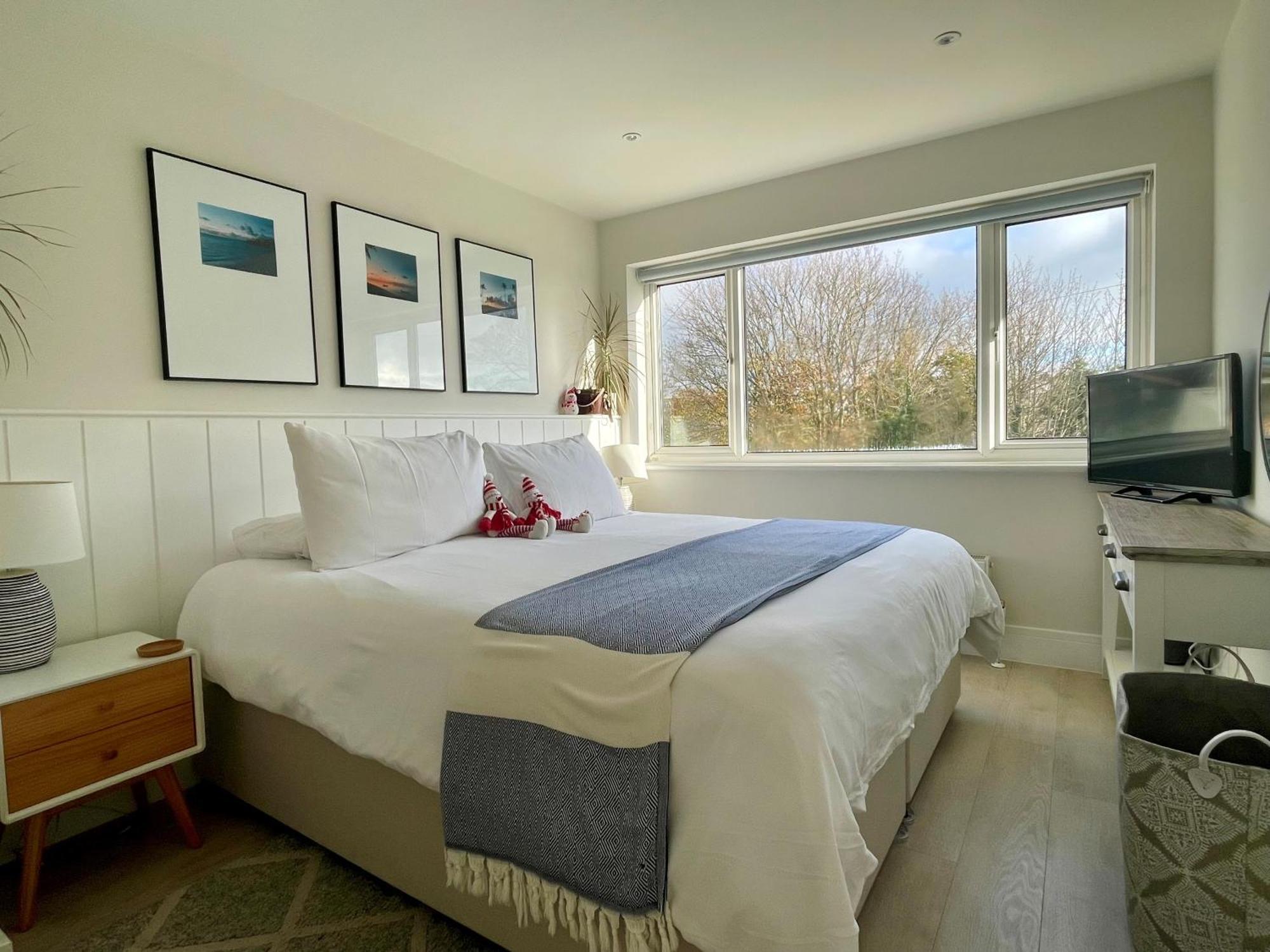 Seafeathers - Luxury Holiday Home With Sea Views Overcombe Exteriör bild